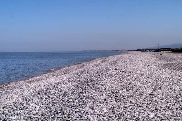 Pensarn Beach (Photo: David Dixon/Wikimedia Commons)