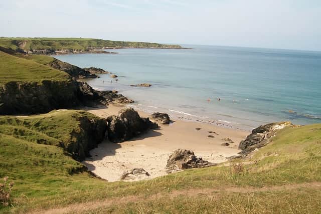 The beach at Porth Towyn. (Photo: Eric Jones/Wikimedia Commons)