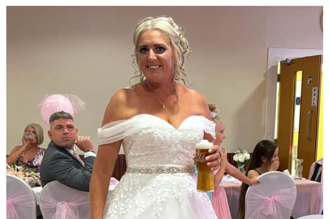 Family members and close friends of a mother from Wolverhampton who died from a rare cancer will be walking 100 miles to raise money.