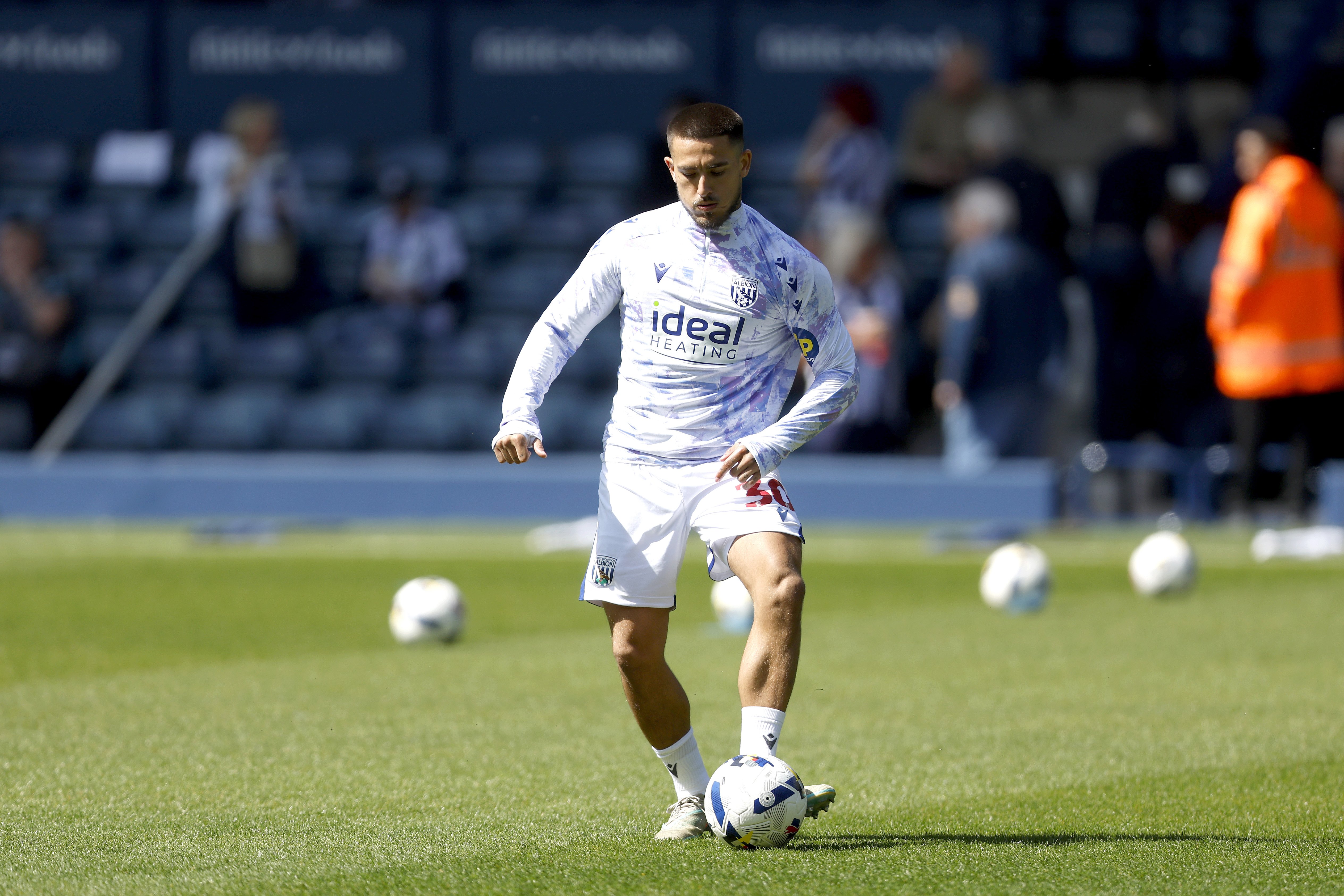Der ehemalige West-Brom-Leihspieler Danny Imray wechselt zum ...