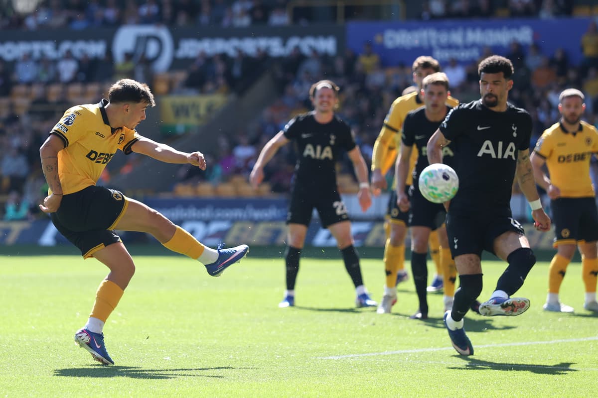 Rob Edwards met with full-time boos as Wolves beaten by Spurs