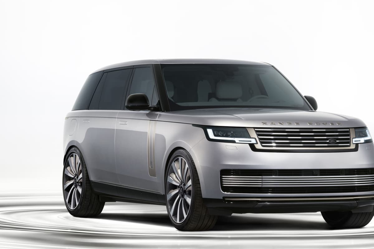 Range Rover bietet mit dem Flaggschiff „SV Ultra“ noch mehr Technologie ...