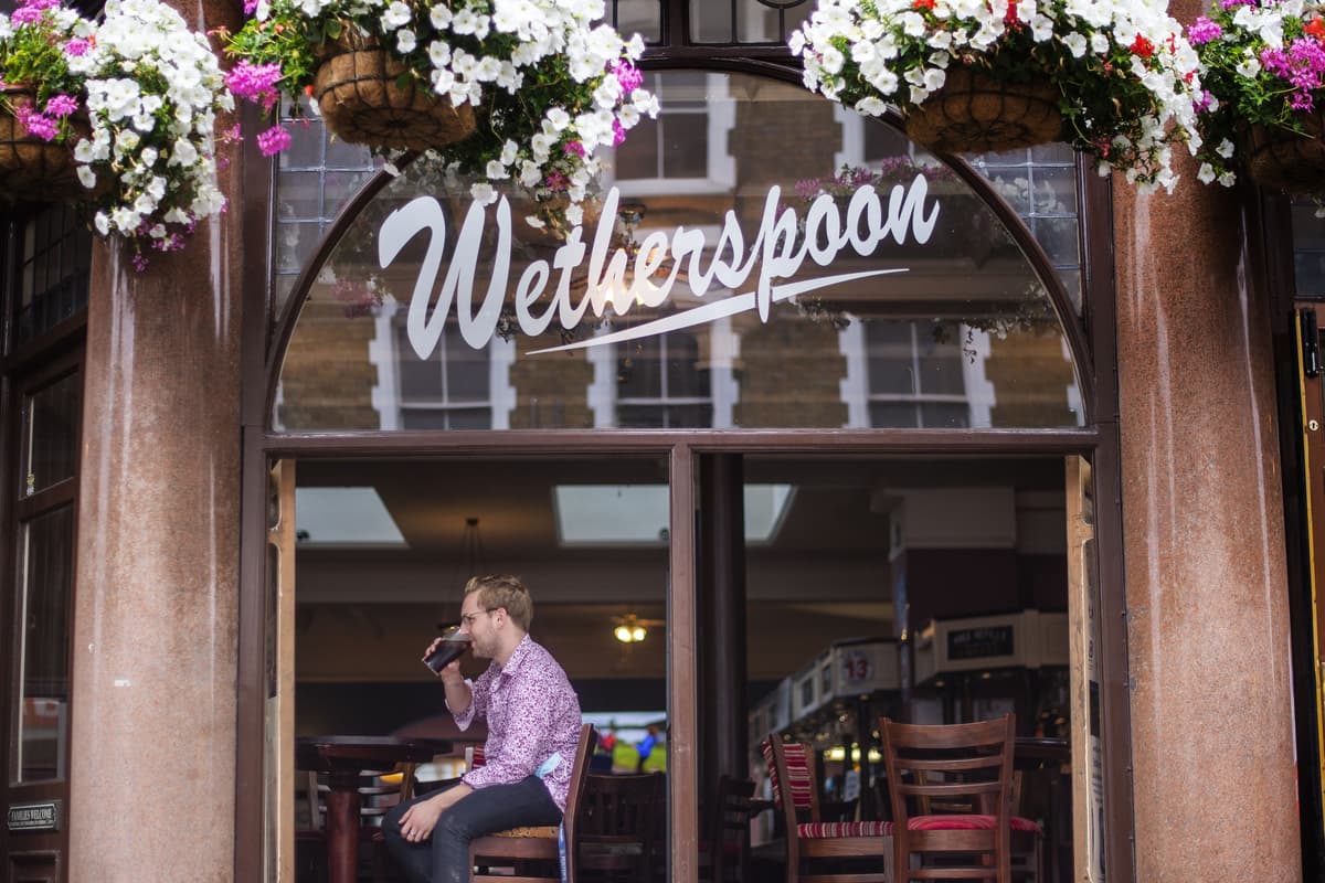 Wetherspoons eröffnet neuen Pub an Universität in den West Midlands – eine ...