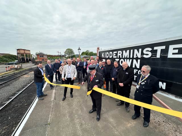Rob Jones cuts the ribbon at the extended platform at Kidderminster Town Station