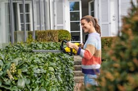 The Kärcher HGE 18-45 cordless hedge trimmer is designed for lightweight and precise hedge cutting.