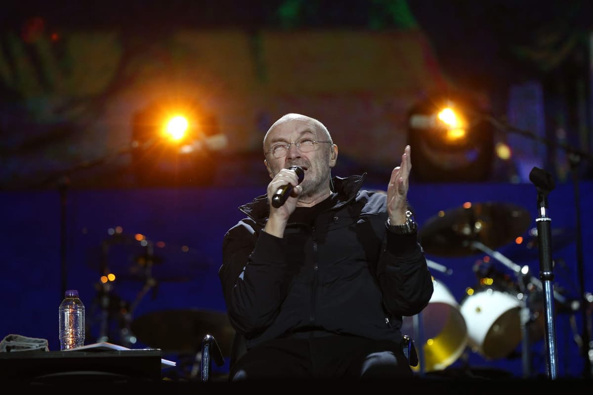 Phil Collins says he cannot see himself performing live again