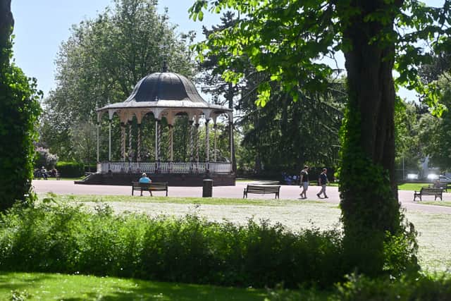 Sun in West Park, Wolverhampton