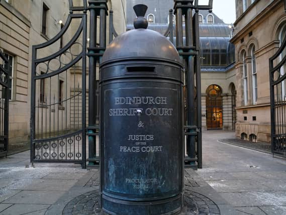 External view of Edinburgh Sheriff Court