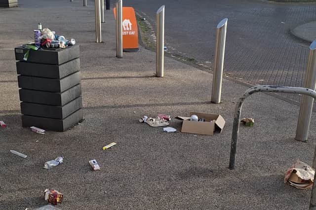 Councillors are calling for bigger bins outside a row of shops in Worcester.