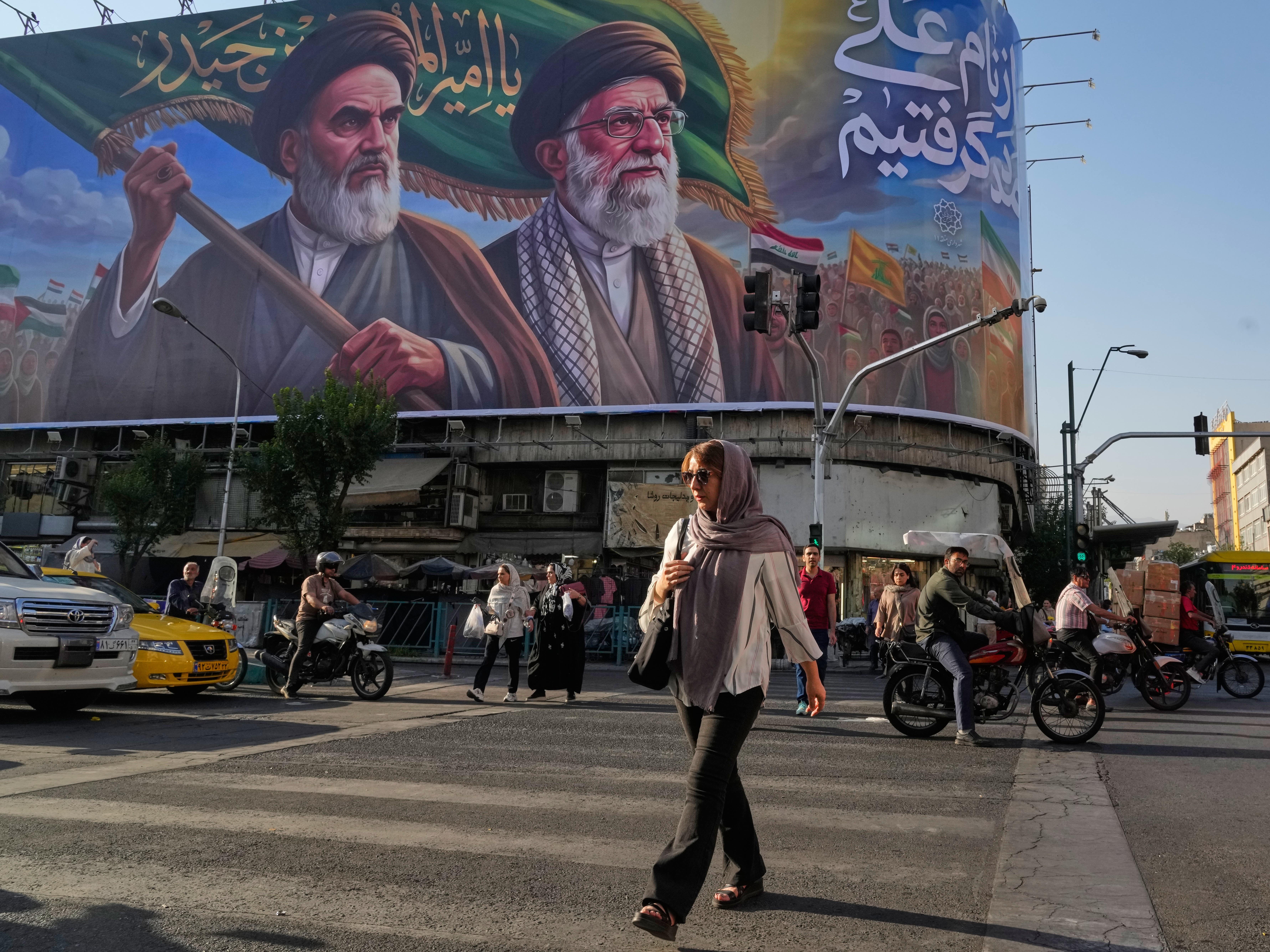 Pakistani minister in Tehran in fresh bid to restart Iran-US talks