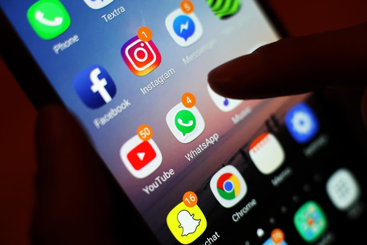 Beliebte Social-Media-Apps in Großbritannien für Millionen von Nutzern ...