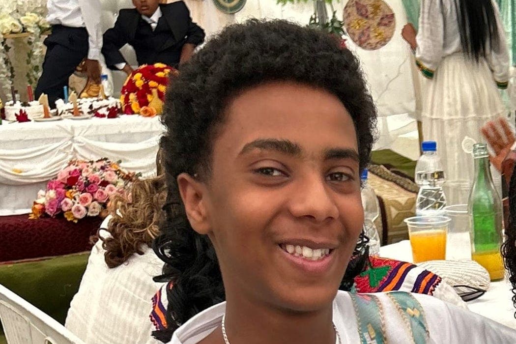 Jugendliche stehen wegen Mordes an dem 15-jährigen Amen Teklay vor Gericht ...