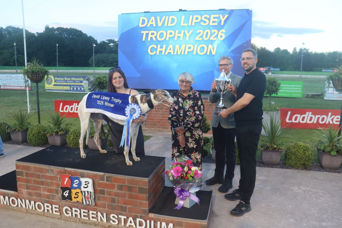 Hunt feiert dramatischen Trophy-Sieg in Monmore Green