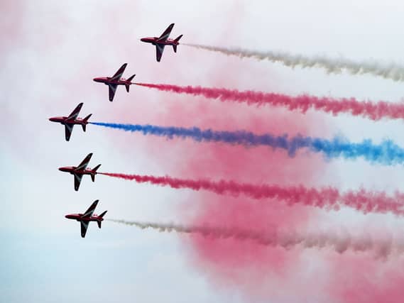 Five Red Arrows flying in formation
