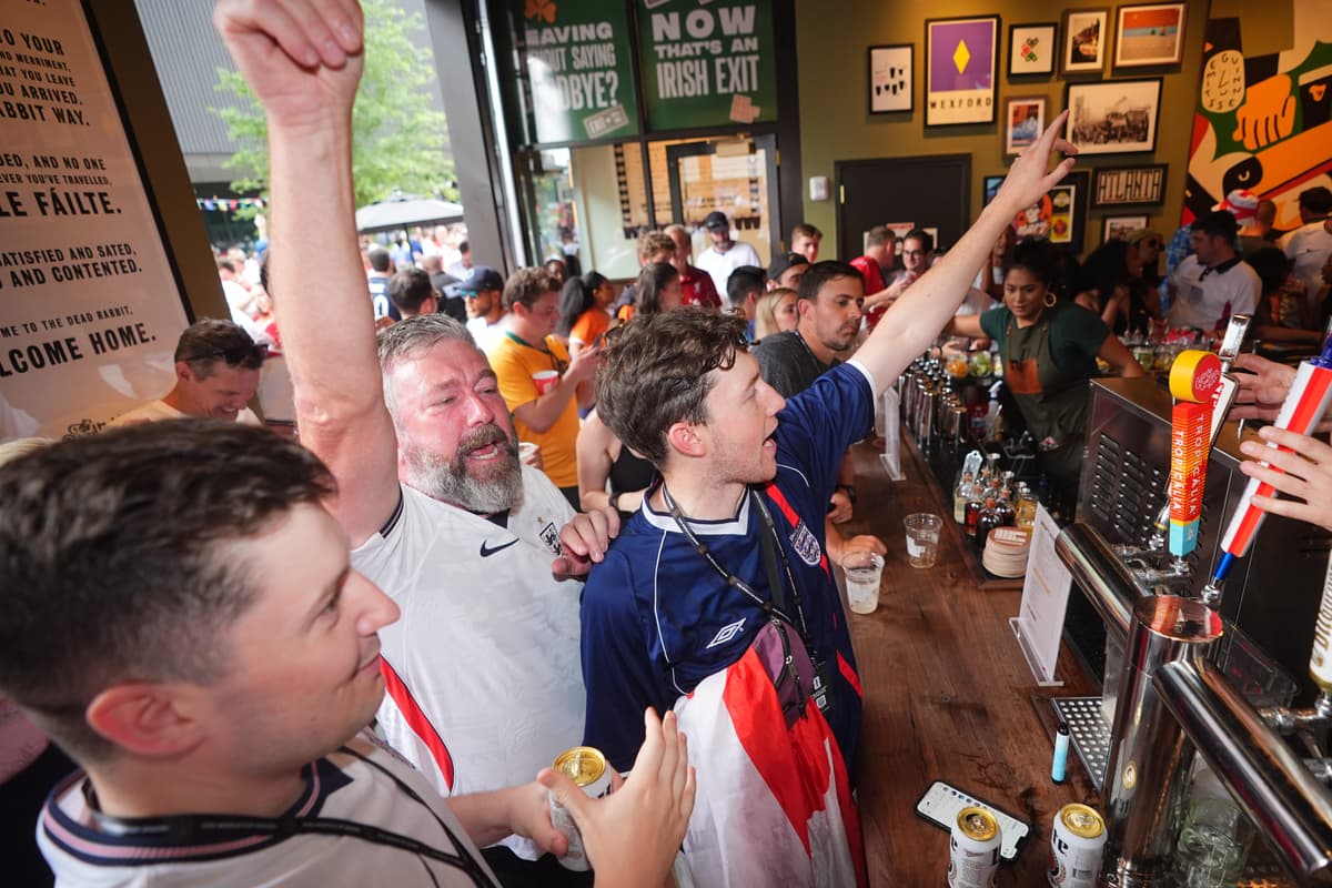 Police chiefs condemn timing of decision to let pubs stay open for England ...