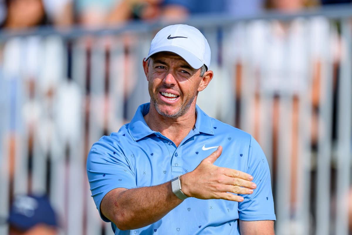 Rory McIlroy maintains share of the lead at Scottish Open
