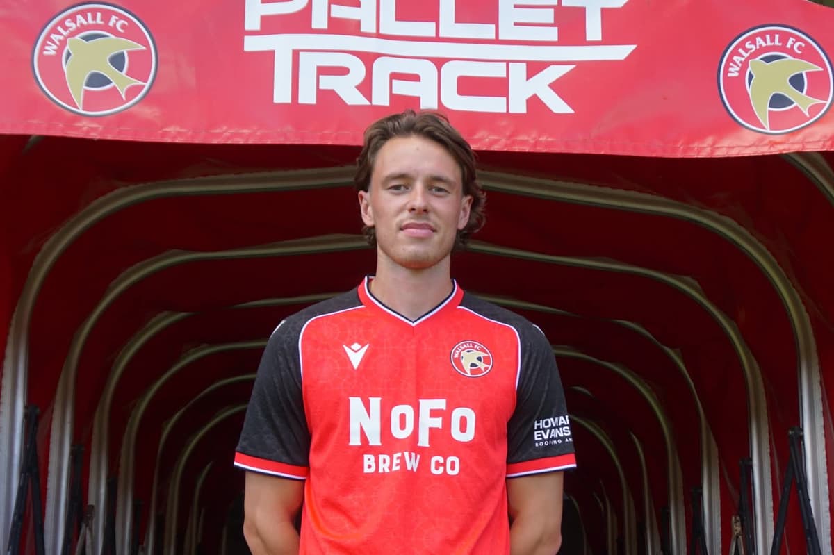 Walsall-Transfernews: Harrogate Town-Flügelspieler Reece Smith ...
