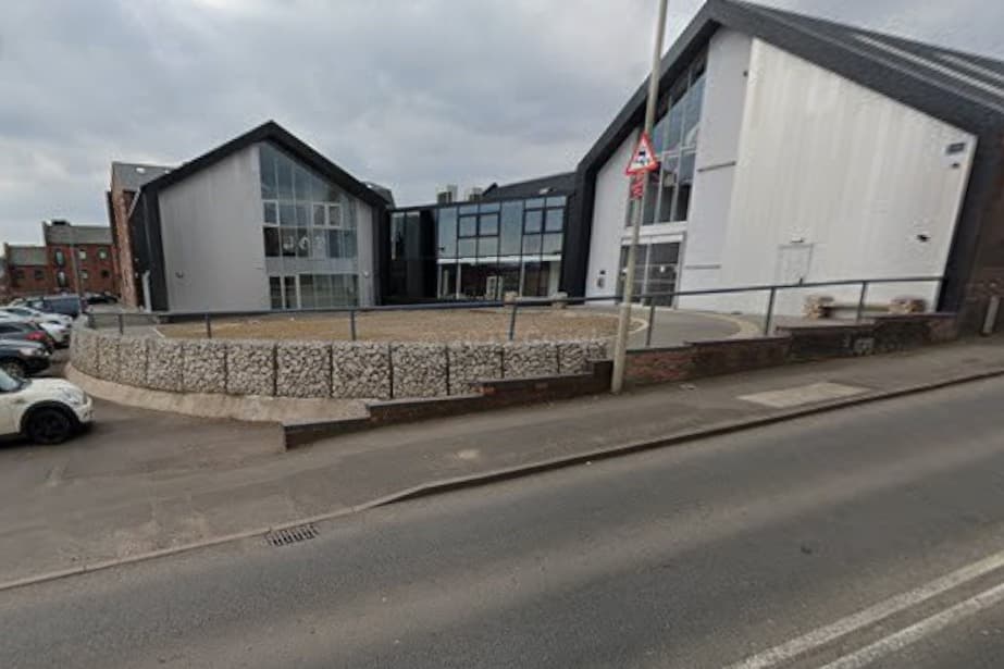 Brennerei und Café in ehemaliger Glashütte bei Dudley geplant