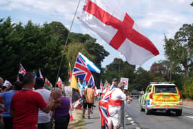 Protesters in Thetfod