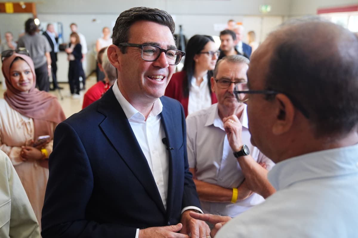 Burnham erwägt Verbot von Einweggrills angesichts der Hitzewelle und der ...