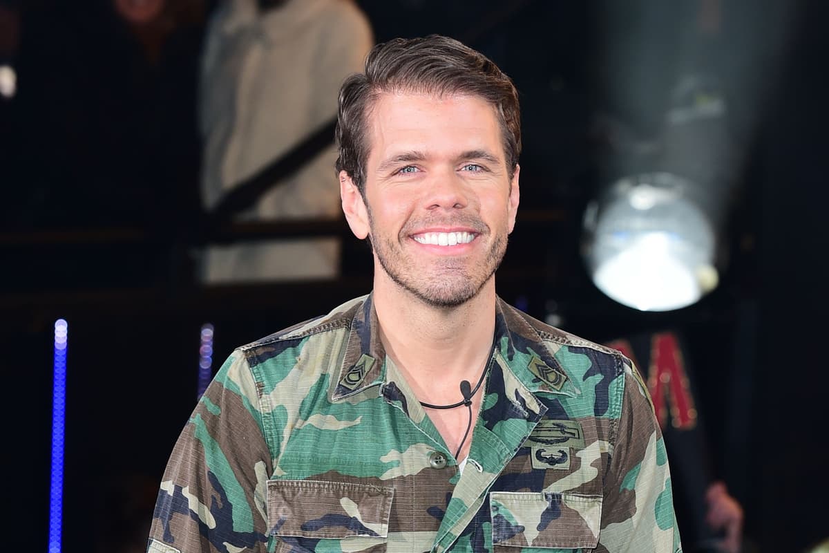 Perez Hilton befindet sich weiterhin im Krankenhaus, die Behandlung wird ...