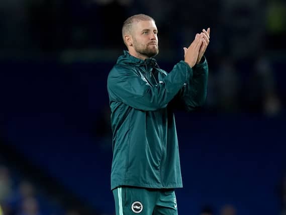 Fabian Hurzeler applauds the fans