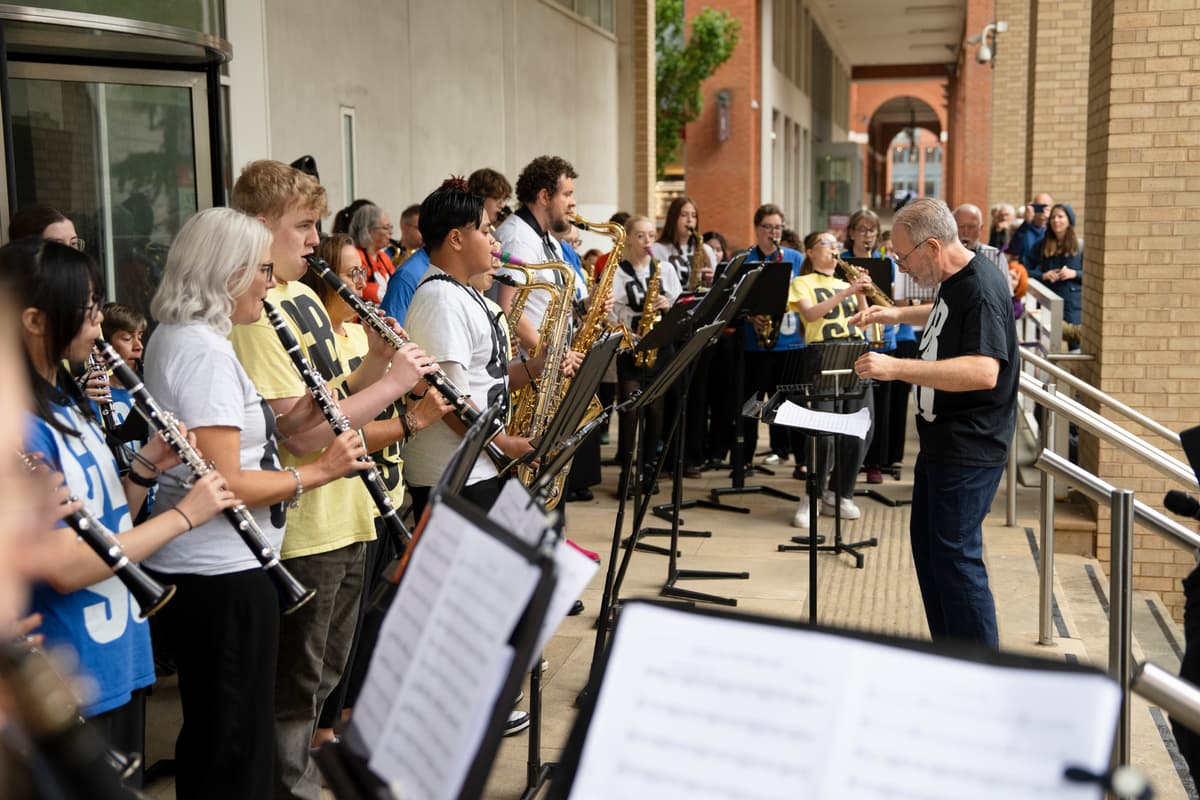 26 images showing how the sweet symphonies of classical music transformed ...