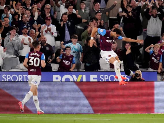 Konstantinos Mavropanos (right) celebrates