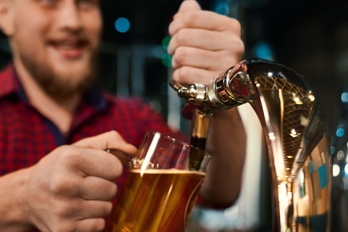 Pubs in den West Midlands bieten Gästen ein kostenloses Hauptgericht an – ...