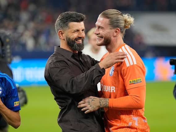 Schalke’s head coach Miron Muslic and goalkeeper Loris Karius celebrate their draw with Bayern Munich
