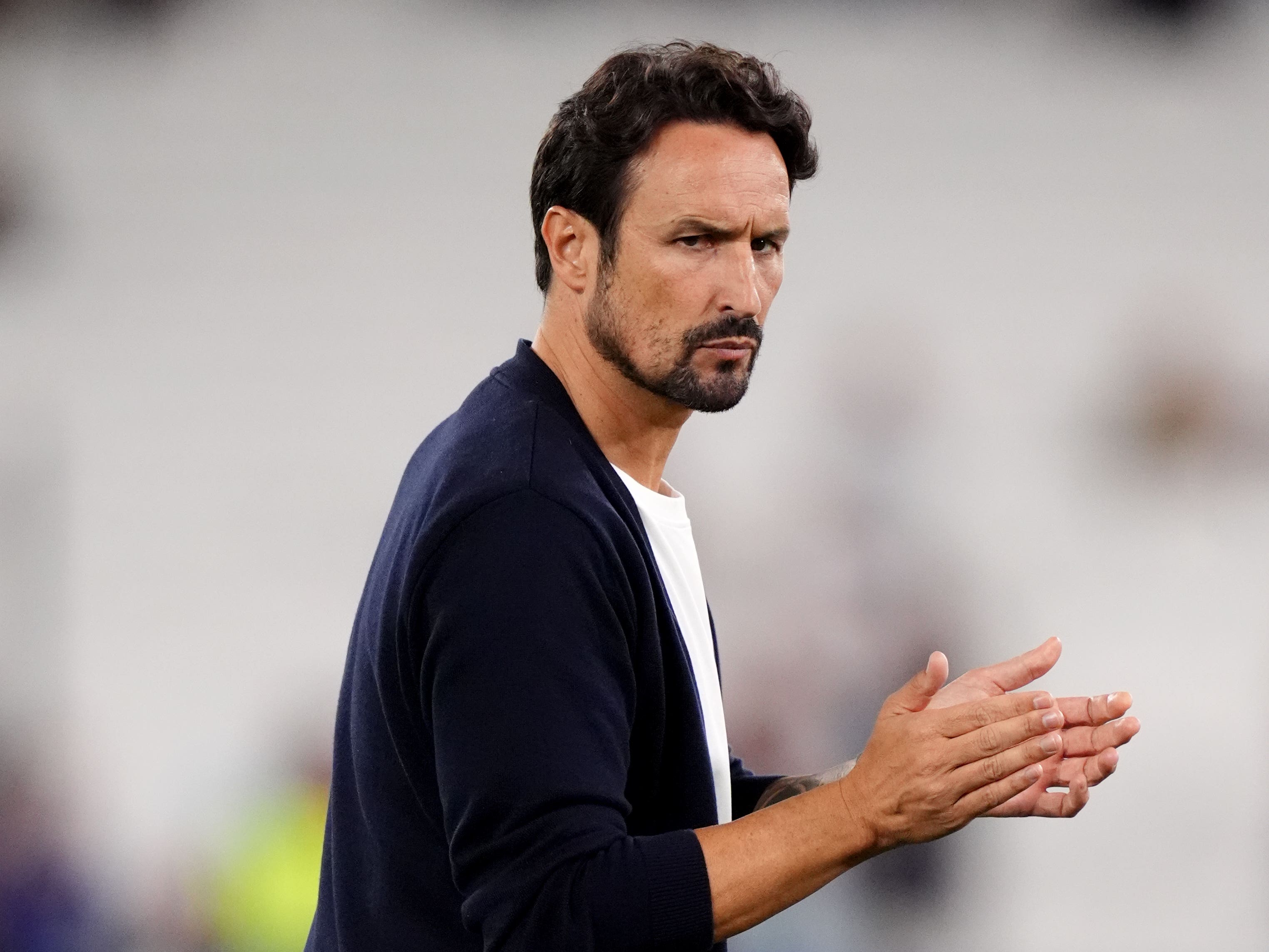 Cesar Peixoto beklagt fehlenden VAR in der Championship nach ...