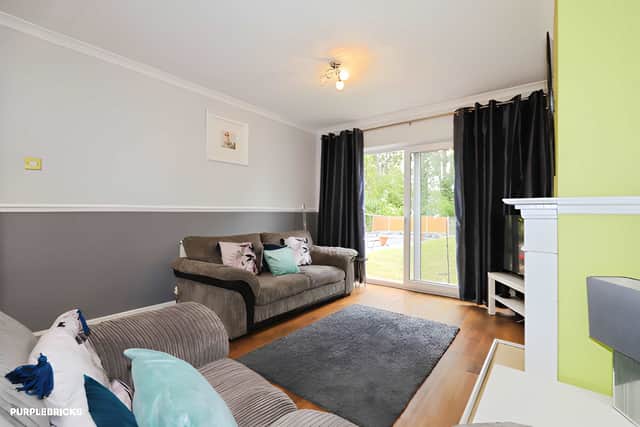 The bright reception and dining room provides a flexible setting for everyday life and entertaining