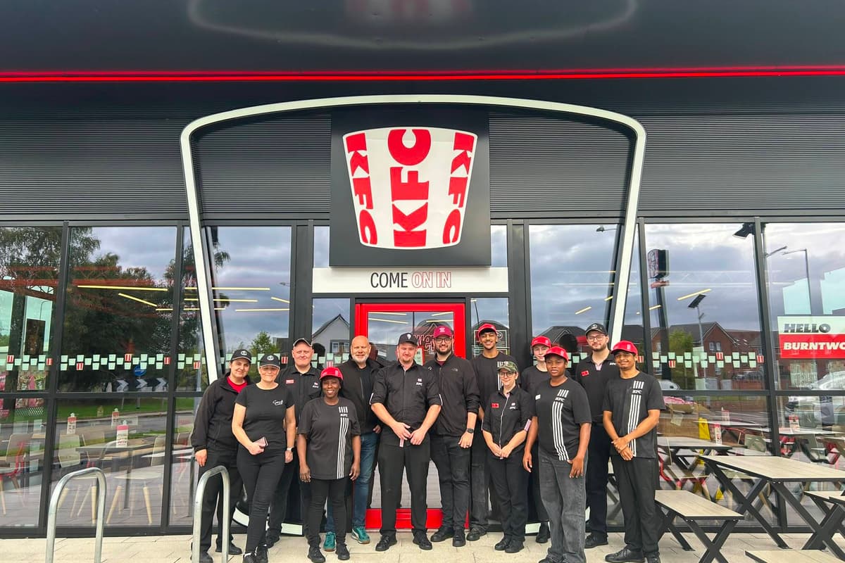 'Komm und hol es dir!' - | Neuer KFC Drive-Thru eröffnet in einer ...