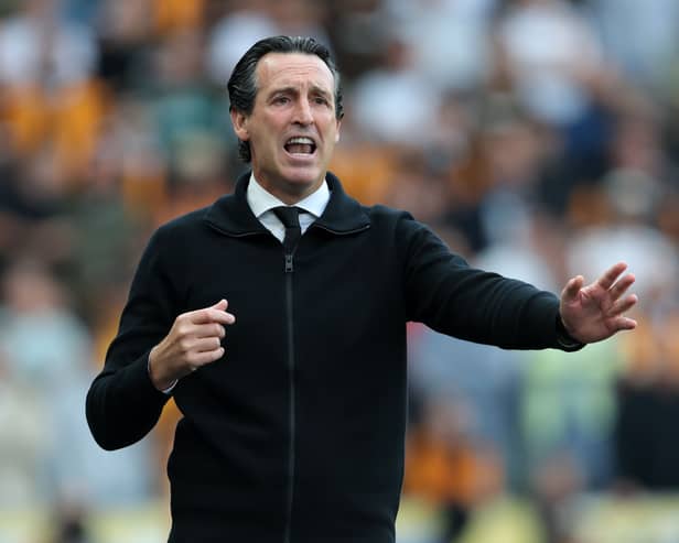 Unai Emery in action