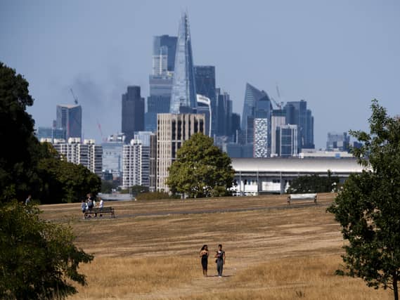 Summer weather in the City of London
