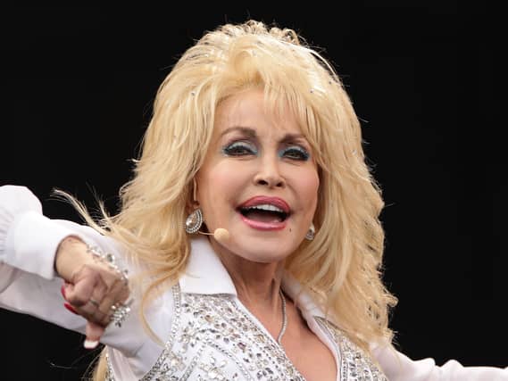 Headshot of Dolly Parton performing