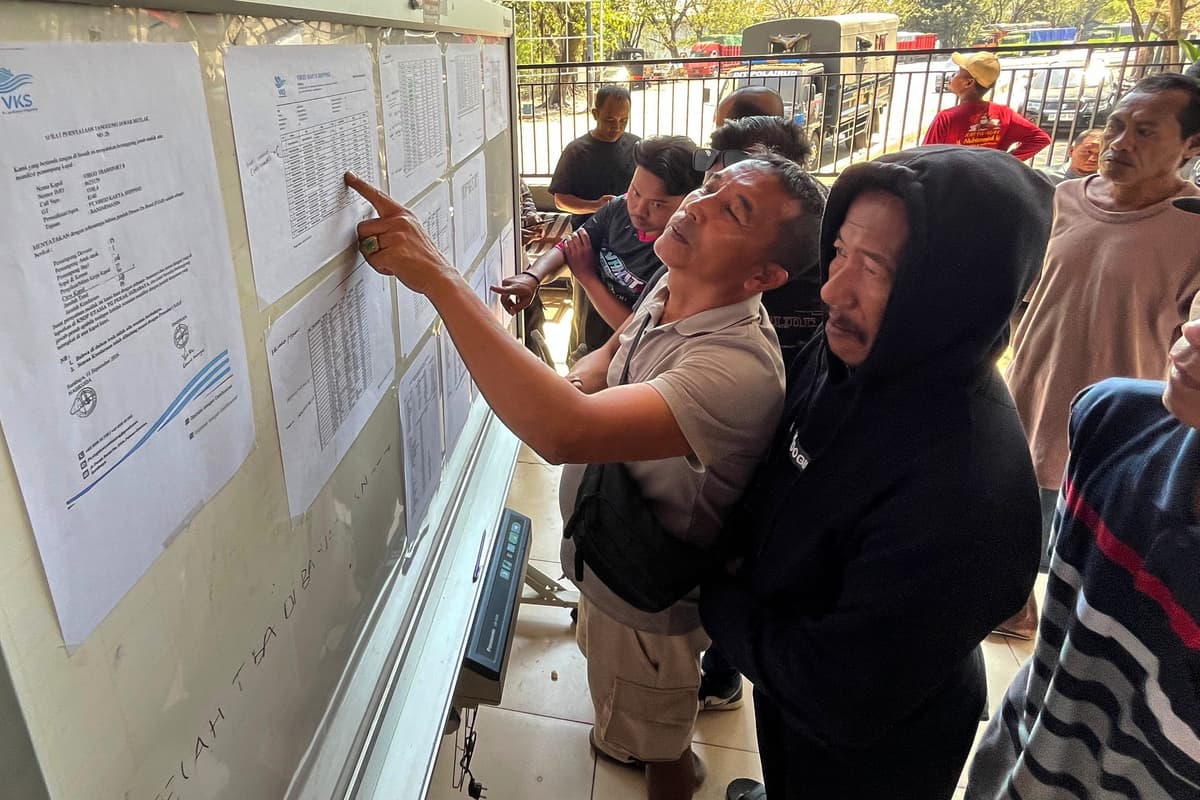 Search continues for 129 missing after ferry capsizes in Indonesia