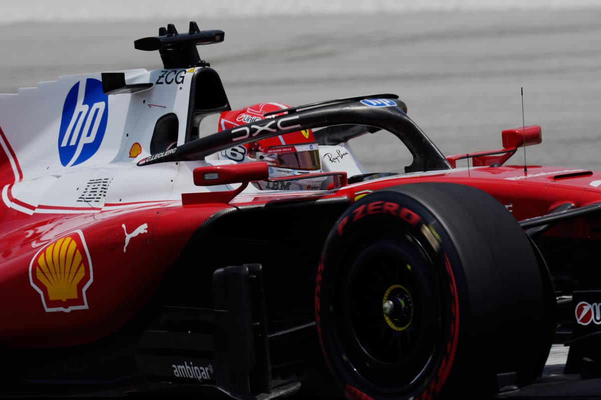 Ferraris Charles Leclerc ist im Training zum Großen Preis von Bahrain in ...