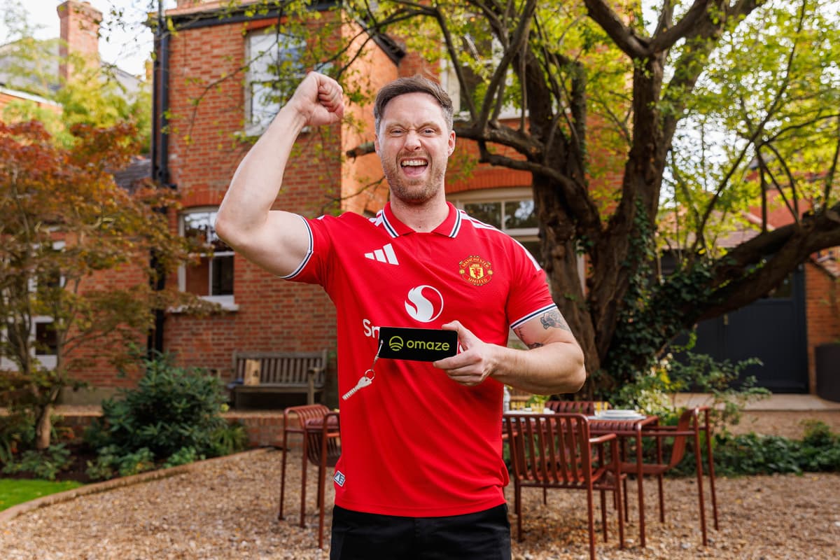 Man-United-Fan aus den West Midlands gewinnt 3,5 Millionen Pfund teures ...