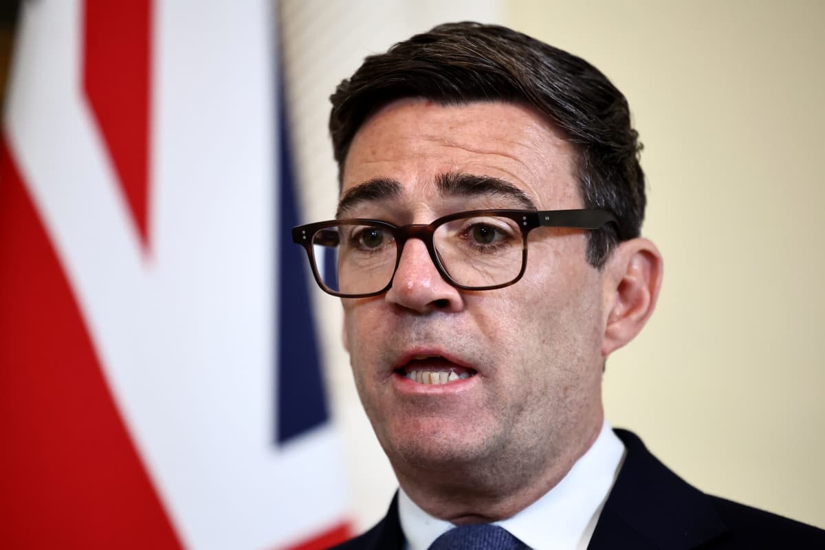 „Reform UK sollte sofort gegen Rassismus vorgehen“, sagt Burnham.