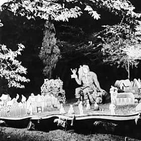 Walsall Illuminations in 1955 featured a depiction of Gulliver in Lilliput