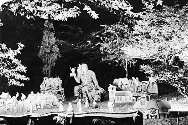 Walsall Illuminations in 1955 featured a depiction of Gulliver in Lilliput