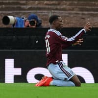 Aston Villa 2-1 Man City: Nicolas Jackson brace ends City's 100% start