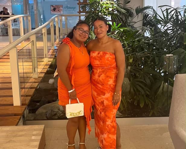 Deneka and friend Katie 