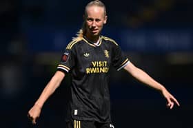 Brace: Amalie Vangsgaard