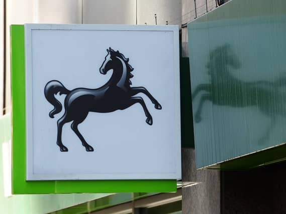 Lloyds Banking Group sign