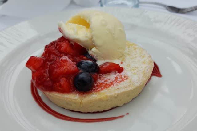 lemon Tart Fresh Berries & Lemon Crunch Ice Cream