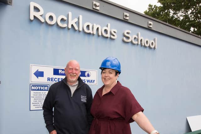 B&DWM - DWHM -0507 - Lee Murray from DWH with Jane Mackin Headteacher of Rocklands School