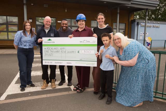 B&DWM - DWHM -0517 - David Wilson Homes has donated £1,500 to Rocklands ASPF