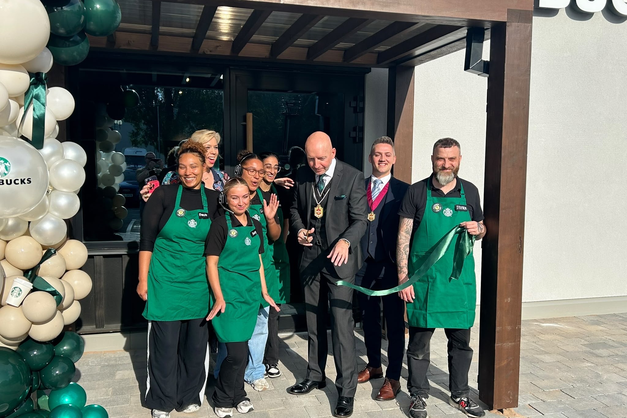 New Starbucks drive-thru opens in Netherton creating 20 jobs